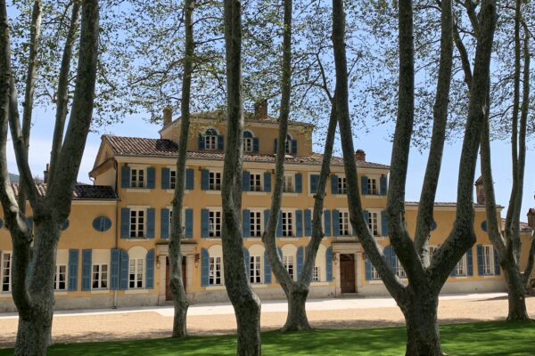 Château moneymaking